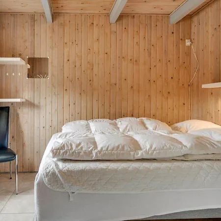 Bv348-blavand-fyrgarden-19 * Blåvand