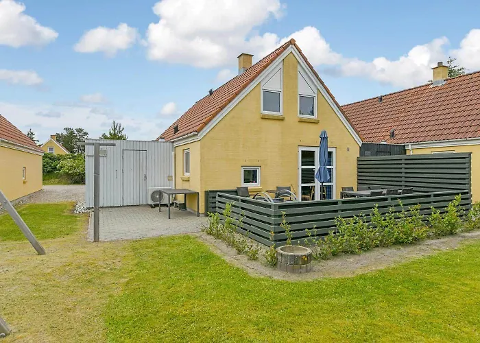 Bv348-blavand-fyrgarden-19 * Blåvand